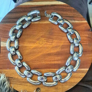 Chunky silver tone  link necklace